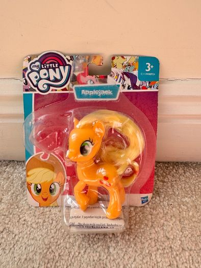 Hasbro My Little Pony Friends Applejack B8924 C1139 figure Only Please see photos