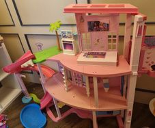 Barbie dream house