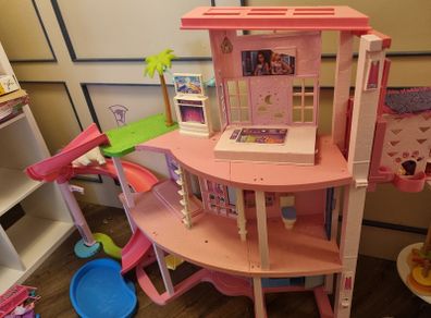 Barbie dream house