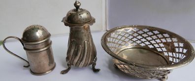 Antique Sterling Silver Salt & Pepper Shakers with bowl 80,00g