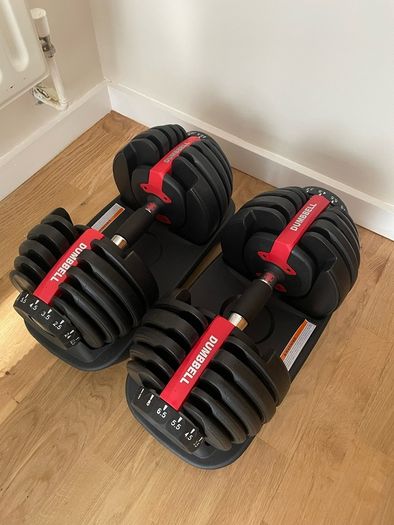 Adjustable dumbells