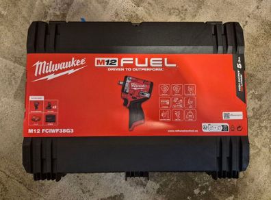 Milwaukee M12 Fuel 3/8'  Gen3 Stubby Impact Wrench Kit