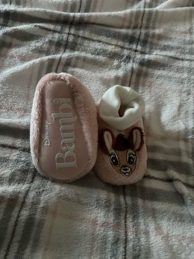 Girls shoes 6/9 mths