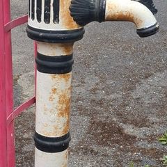 Victorian Water Pump (Large)