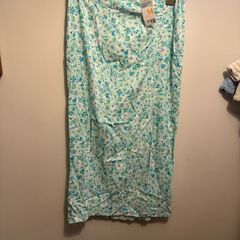green floral skirt