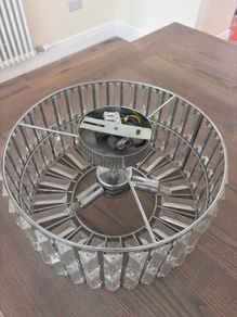 Ceiling light good condition