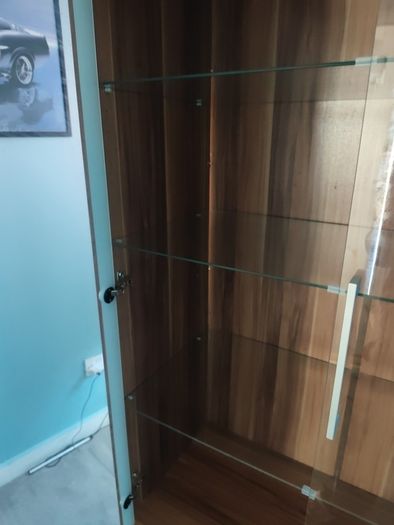 display cabinet