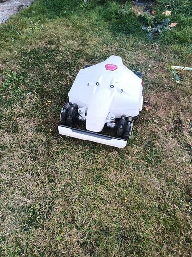 Robot lawnmower
