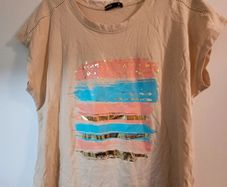 tshirt size small