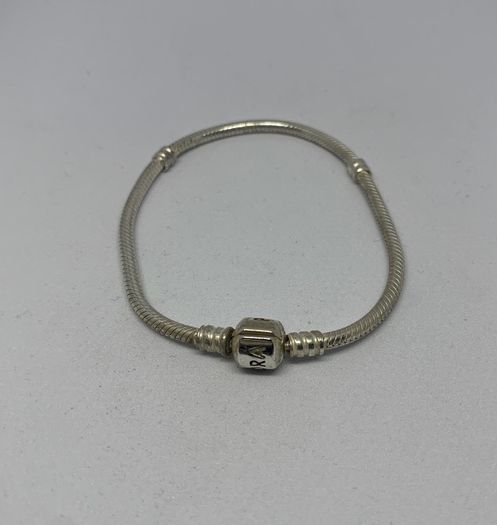 Pandora