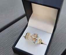 Vintage Gents 9ct Gold Buckle Ring