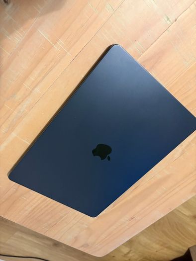 Apple MacBook Air M2 16gb