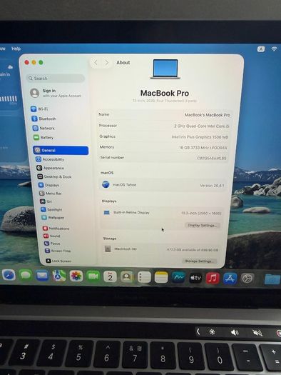 MacBook Pro 13" 2020 i5/16GB/512SSD/521c