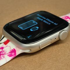 Apple Watch SE 44mm Silicon Band, Very Good