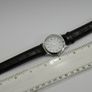 Quartz Unisex Watch Image 2