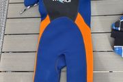 kids wetsuit