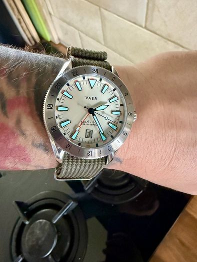 VAER Polar Pacific 42mm GMT watch