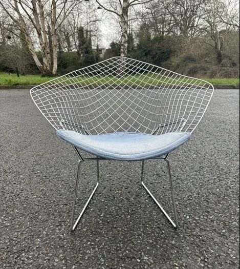 Vintage Knoll Harry Bertoia style Diamond Wire Chair.