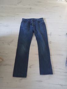 navy levi's jeans