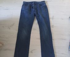 navy levi's jeans