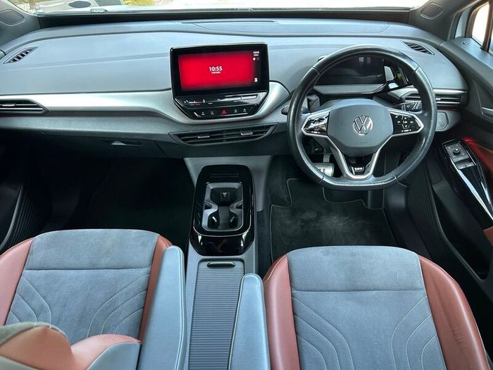 21 Volkswagen ID4 150KW First Edition Pro 14950