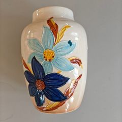 1950s Sylvac glazed ceramic vase, no. 4952