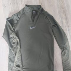 Training top Nike size S slim fit