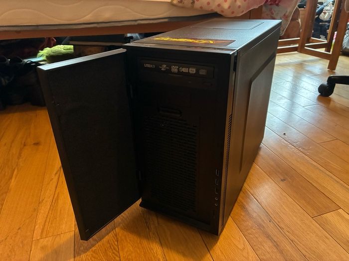 Cooler Master Silencio 352 Micro-ATX PC Case