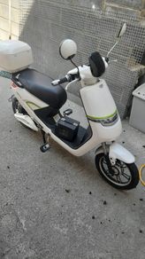 Electric motorcycle