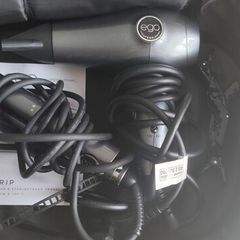 Hair straightener and hairdryer (mini)