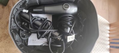 Hair straightener and hairdryer (mini)