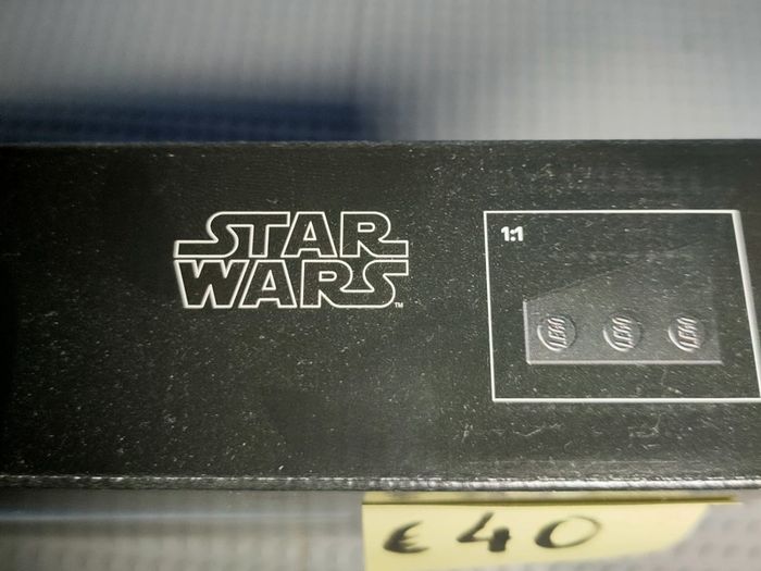 Lego set 40917 Starwars The Darksaber