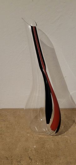 Reidel crystal glass decanter - black tie - red