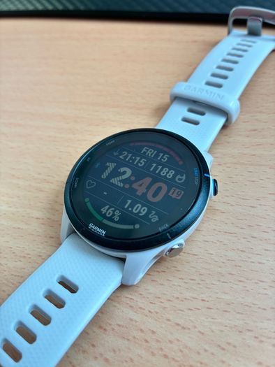 Garmin Forerunner 255 Music - White running sports watch