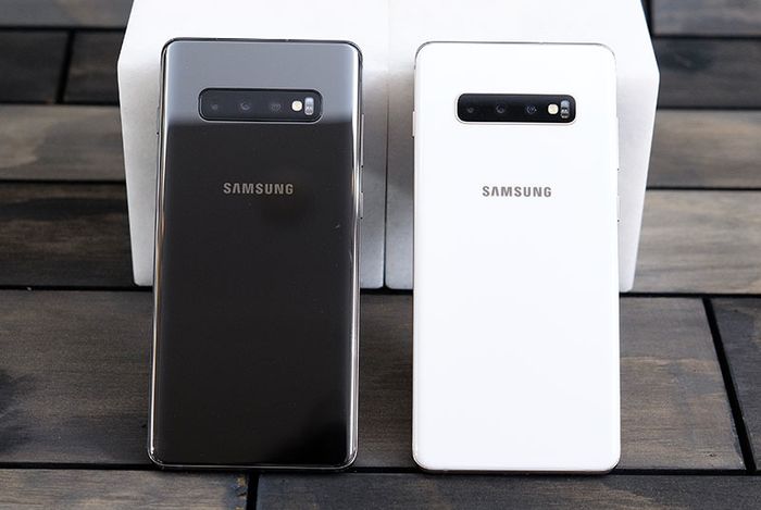 Samsung S10