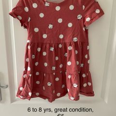 Girls dress, age 6 to 8
