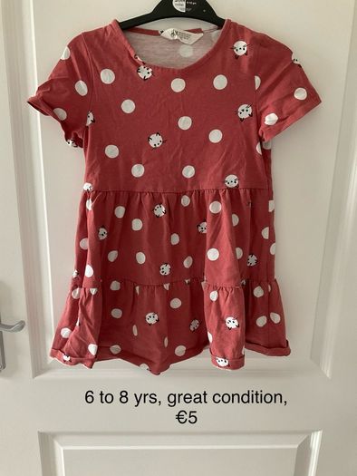 Girls dress, age 6 to 8