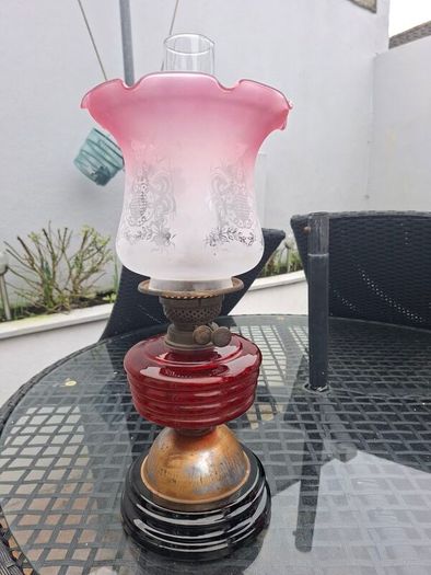 Beautiful Antique Victorian British made Cranberry Oil Lamp