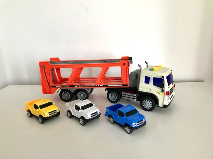 Car carrier truck