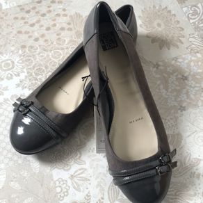 Collection Debenhams Grey Flats size 8 New