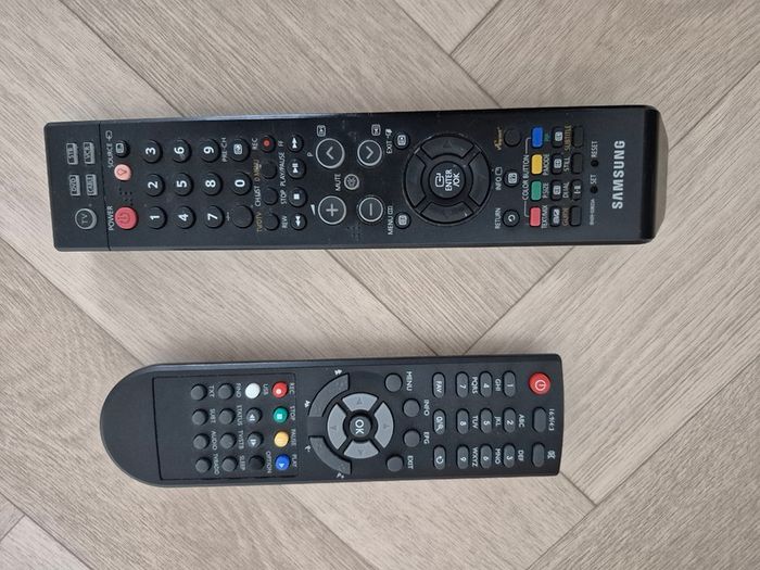 32" Samsung TV and Opticum X7 Box