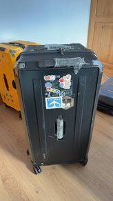 28-inch suitcase-25 Euro
