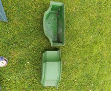 2 Garden planters