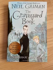 Neil Gaiman - The Graveyard Book