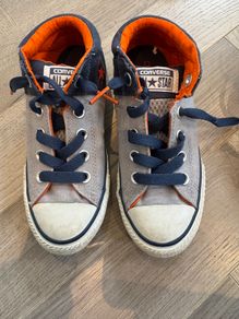 Boys shoes
