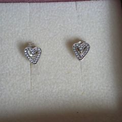 Pandora sparkling heart stud earrings very good condition hallmarked (no box)