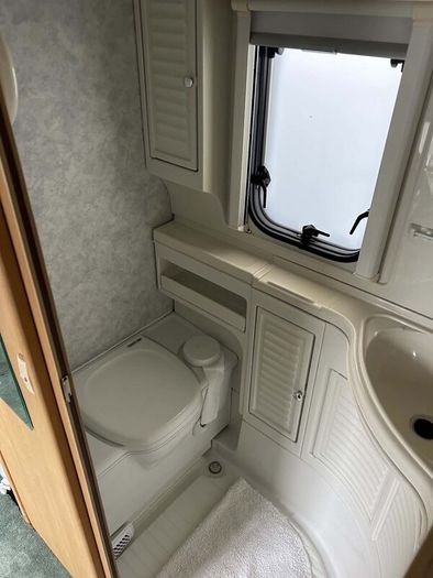 NI 2000 Swift Royal Ensign SE 610 4-Berth
