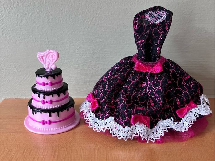 Monster High G1  Draculaura Sweet 1600 Outfit