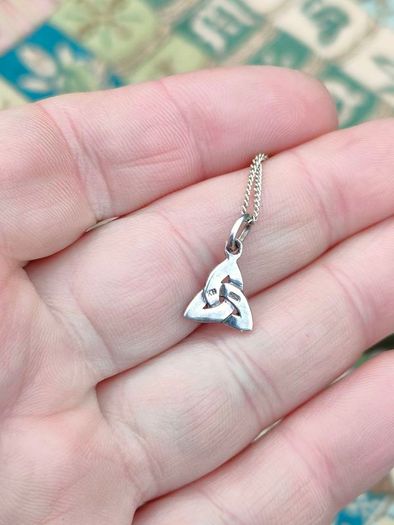 Sterling silver Celtic knot pendant necklace