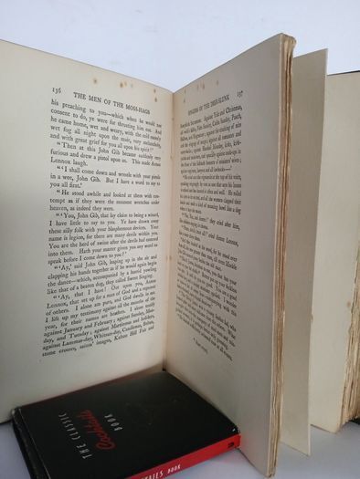 The Men of the Moss-Hags: Being a History of Adventure Taken From the Papers of William Gordon of Earlstoun in Galloway and Told Over Again by S. R. Crockett (HQ347)